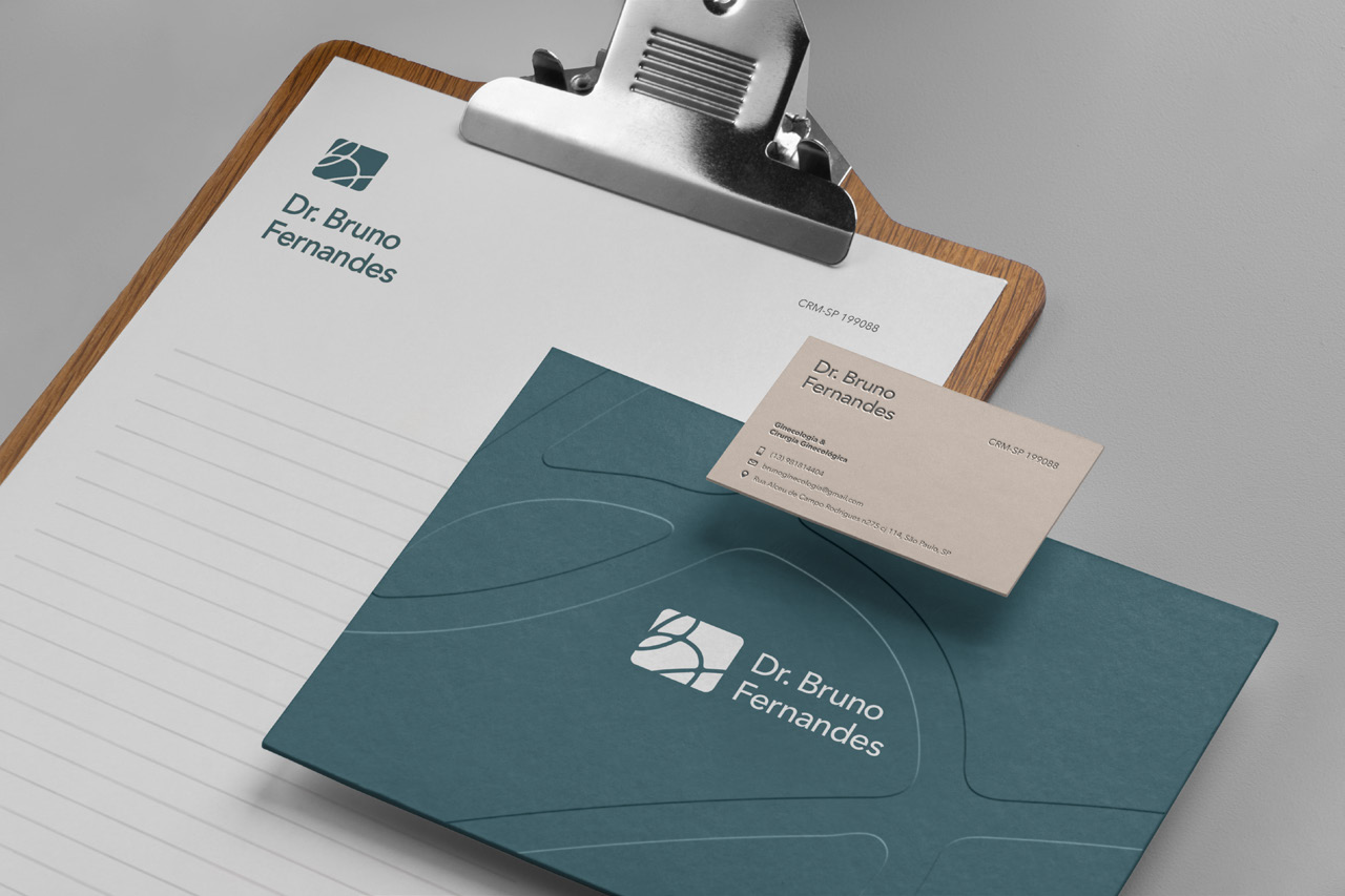 Papelaria e cartão de visita da identidade Dr. Bruno Fernandes
